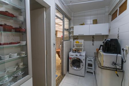 Apartamento à venda com 127m², 3 quartos e 1 vagaÁrea de Serviço