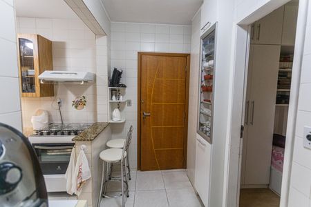 Apartamento à venda com 127m², 3 quartos e 1 vagaÁrea de Serviço