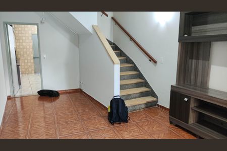 Sala de casa para alugar com 2 quartos, 130m² em Parque Cruzeiro do Sul, São Paulo