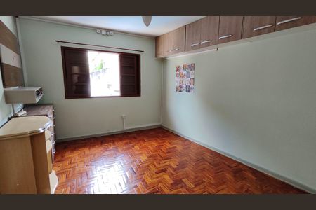 Casa para alugar com 130m², 2 quartos e 2 vagas Casa para alugar com 130m², 2 quartos e 2 vagasQuarto 1