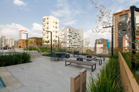 Apartamento para alugar com 144m², 3 quartos e 2 vagasÁrea Comum - Piscina