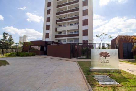 Apartamento para alugar com 57m², 2 quartos e 1 vagaFachada