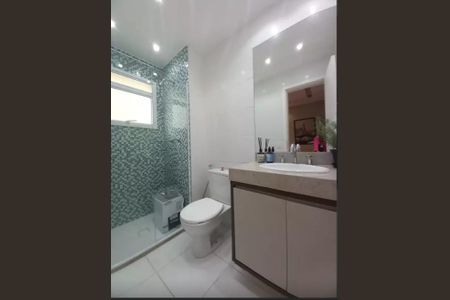 Apartamento à venda com 135m², 3 quartos e 2 vagasBanheiro da Suíte