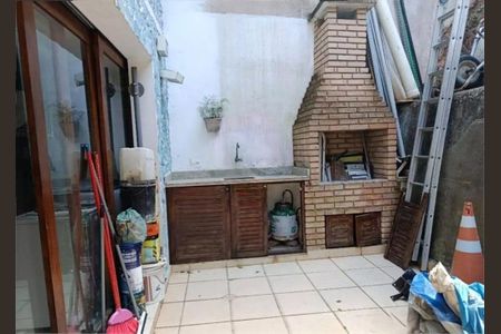 Casa à venda com 3 quartos, 136m² em Jardim Bonfiglioli, São Paulo