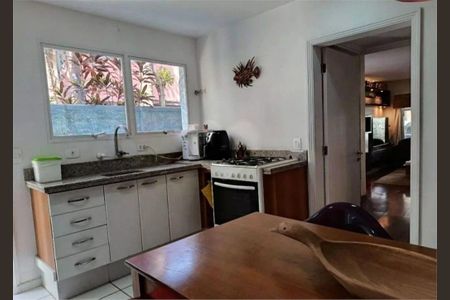 Casa à venda com 3 quartos, 136m² em Jardim Bonfiglioli, São Paulo