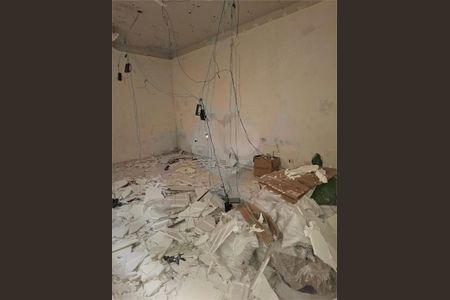 Casa à venda com 341m², 2 quartos e 4 vagas