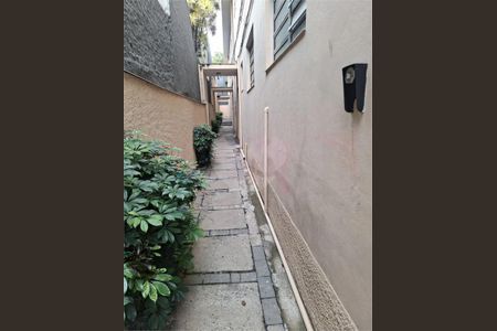 Casa à venda com 341m², 2 quartos e 4 vagas