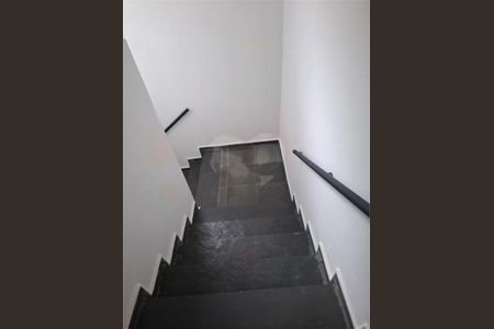 Casa à venda com 341m², 2 quartos e 4 vagas