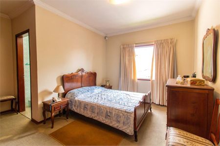 Casa à venda com 161m², 3 quartos e 2 vagas