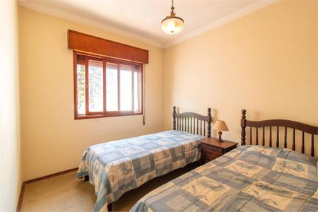 Casa à venda com 161m², 3 quartos e 2 vagas