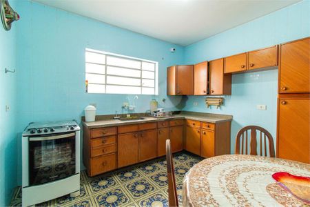 Casa à venda com 161m², 3 quartos e 2 vagas