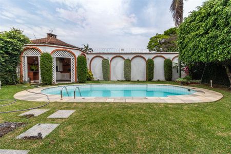 Casa à venda com 350m², 4 quartos e 3 vagas