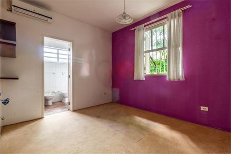 Casa à venda com 4 quartos, 350m² em Jardim Leonor, São Paulo