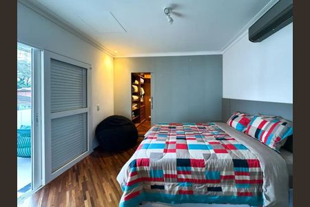 Casa à venda com 5 quartos, 500m² em Campo Belo, São Paulo