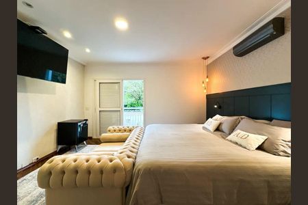 Casa à venda com 5 quartos, 500m² em Campo Belo, São Paulo