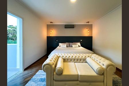 Casa à venda com 5 quartos, 500m² em Campo Belo, São Paulo