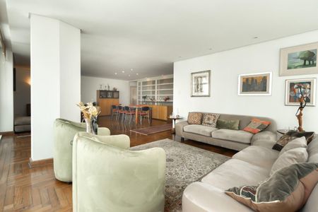 Apartamento à venda com 4 quartos, 228m² em Santa Cecilia, São Paulo
