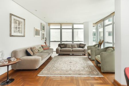 Apartamento à venda com 4 quartos, 228m² em Santa Cecilia, São Paulo