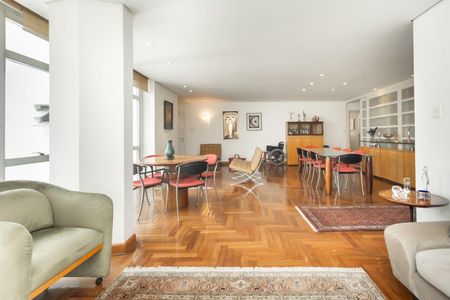 Apartamento à venda com 4 quartos, 228m² em Santa Cecilia, São Paulo