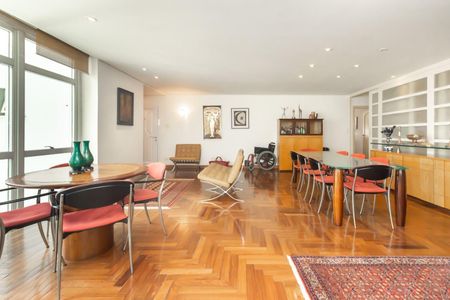Apartamento à venda com 4 quartos, 228m² em Santa Cecilia, São Paulo