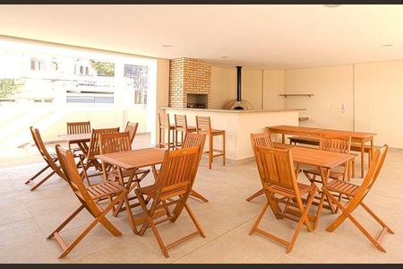 Apartamento à venda com 2 quartos, 62m² em Vila Ipojuca, São Paulo