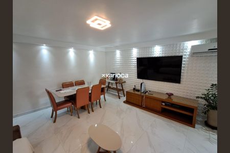 Casa à venda com 2 quartos, 280m² em Tubiacanga, Rio de Janeiro