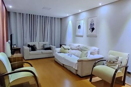 Casa à venda com 3 quartos, 155m² em Vila Indiana, São Paulo