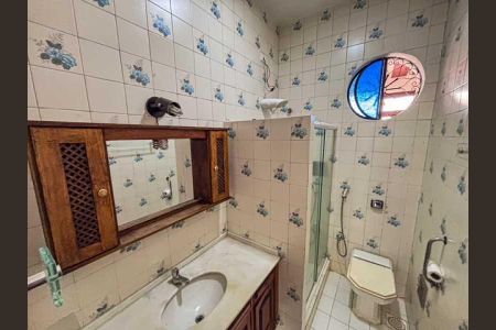 Casa à venda com 68m², 3 quartos e 1 vaga