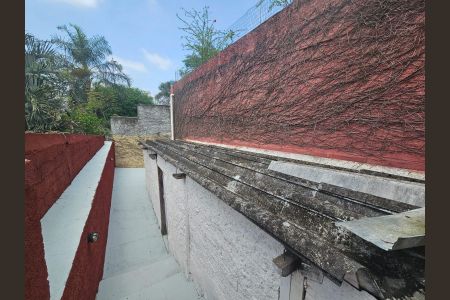 Casa à venda com 340m², 3 quartos e 2 vagas