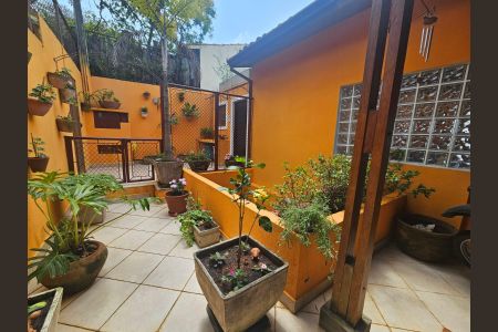 Casa à venda com 340m², 3 quartos e 2 vagas