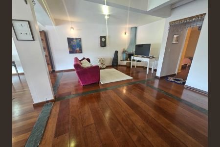 Casa à venda com 3 quartos, 340m² em Instituto de Previdencia, São Paulo