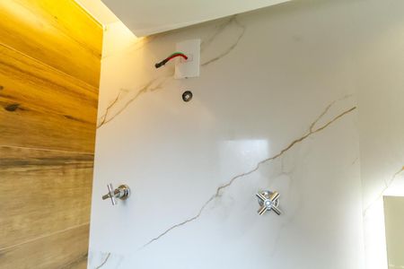 Casa à venda com 200m², 3 quartos e 4 vagas Casa à venda com 200m², 3 quartos e 4 vagasBanheiro da Suíte 2