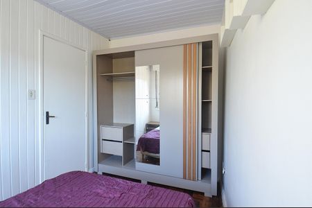 Quarto de apartamento à venda com 1 quarto, 28m² em Jardim Lindóia, Porto Alegre
