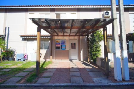 Casa de condomínio para alugar com 56m², 2 quartos e 1 vagaFachada