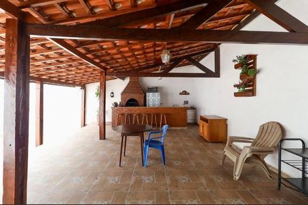 Casa à venda com 196m², 5 quartos e 5 vagasFoto 13