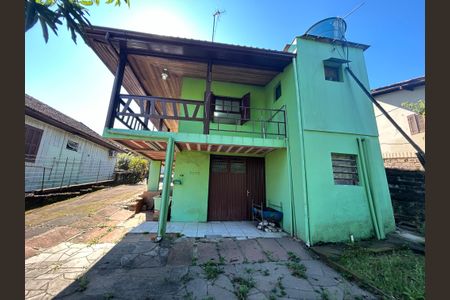Casa à venda com 70m², 3 quartos e 1 vaga Casa à venda com 70m², 3 quartos e 1 vagaFachada