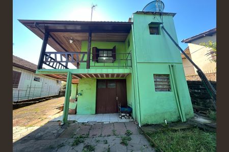 Casa à venda com 70m², 3 quartos e 1 vaga Casa à venda com 70m², 3 quartos e 1 vagaFachada