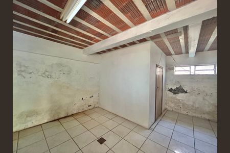 Casa à venda com 70m², 3 quartos e 1 vaga Casa à venda com 70m², 3 quartos e 1 vagaSala