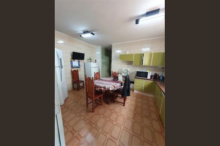 Casa à venda com 3 quartos, 400m² em Vila Ré, São Paulo