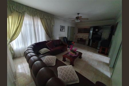 Casa à venda com 3 quartos, 400m² em Vila Ré, São Paulo