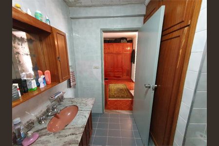 Casa à venda com 3 quartos, 400m² em Vila Ré, São Paulo