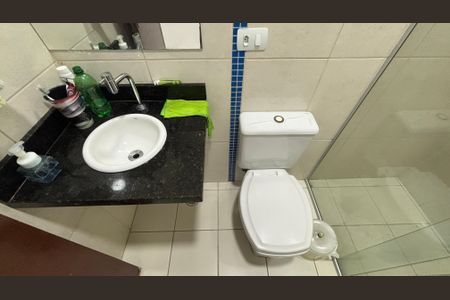 Casa à venda com 202m², 4 quartos e 6 vagas Casa à venda com 202m², 4 quartos e 6 vagasCasa 2 - Banheiro