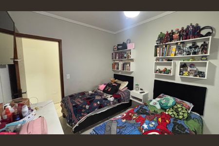 Casa à venda com 202m², 4 quartos e 6 vagas Casa à venda com 202m², 4 quartos e 6 vagasCasa 1 - Quarto