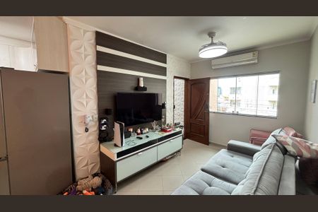 Casa à venda com 202m², 4 quartos e 6 vagas Casa à venda com 202m², 4 quartos e 6 vagasSala-Casa 1