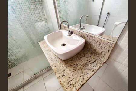 Apartamento à venda com 65m², 3 quartos e sem vagaBanheiro Social