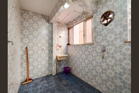 Apartamento à venda com 65m², 3 quartos e sem vagaCozinha e Área de Serviço