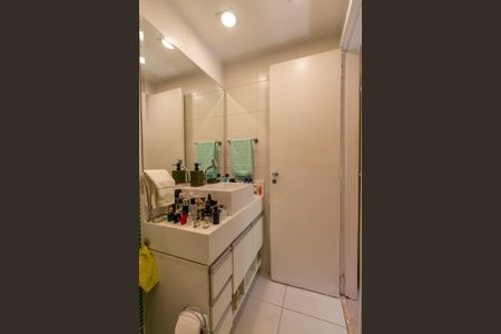 Apartamento à venda com 75m², 2 quartos e 1 vagaBanheiro Suite