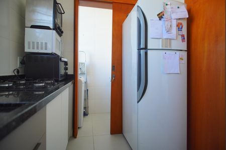 Cozinha de apartamento para alugar com 1 quarto, 47m² em Passo D’areia, Porto Alegre