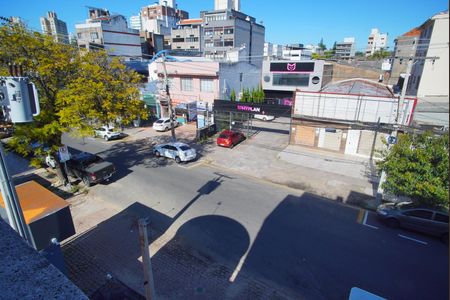 Vista do Quarto  de apartamento para alugar com 1 quarto, 47m² em Passo D’areia, Porto Alegre