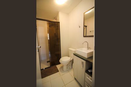 Apartamento à venda com 56m², 2 quartos e 1 vaga Apartamento à venda com 56m², 2 quartos e 1 vagaBanheiro Social